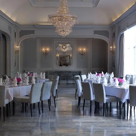 Hotell Continental 5*