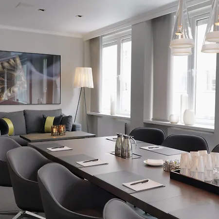Continental Hotel 5*