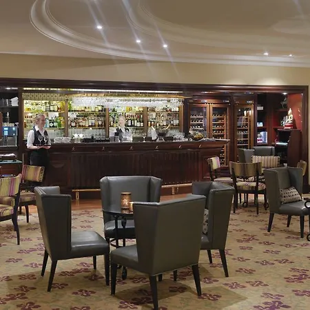 Continental Hotel 5*
