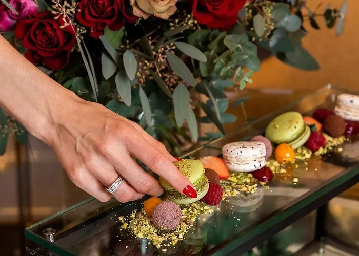 Continental Hotell 5*