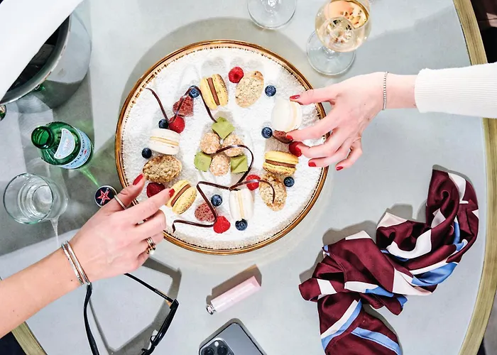 Continental Hotell 5*