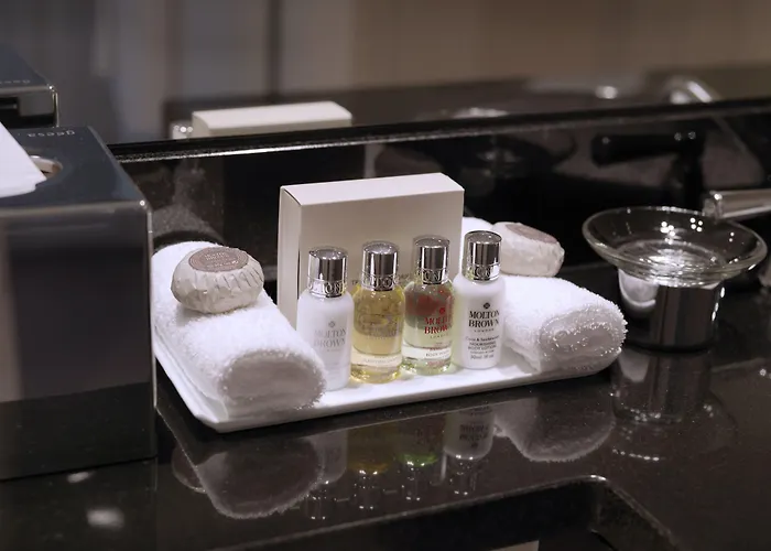 Continental Hotell 5*