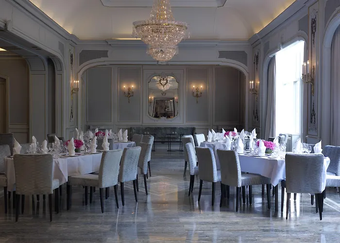 Hotell Continental 5*