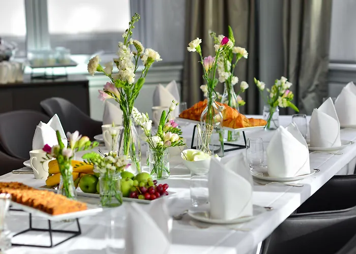 Continental Hotell 5*