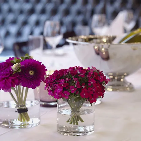 Continental Hotell 5*