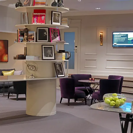 Hotell Continental 5*