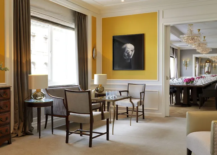 Отель Continental 5*