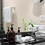 Continental Hotel 5*